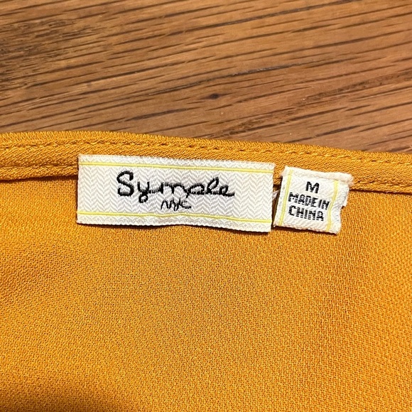 Sympli Mustard High-low hem line V-Neck Blouse quarter to 3/4 sleeves Size M - Picture 8 of 8